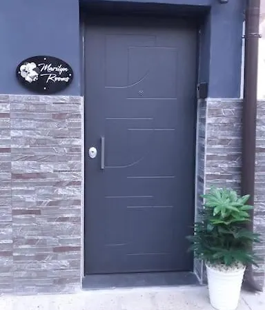 Marilyn - Center
